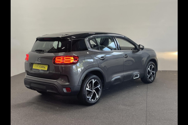 Citroën C5 Aircross 1.2 PureTech 130pk Feel Auto. Navigatie Apple Carplay/ Android Auto Parkeersensoren Cruise Control Climate Control Lichtmetalen velgen Citroën C5 Aircross 1.2 PureTech 130pk Feel Auto. Navigatie Apple Carplay/ Android Auto Parkeersensoren Cruise Control Climate Control Lichtmetalen velgen