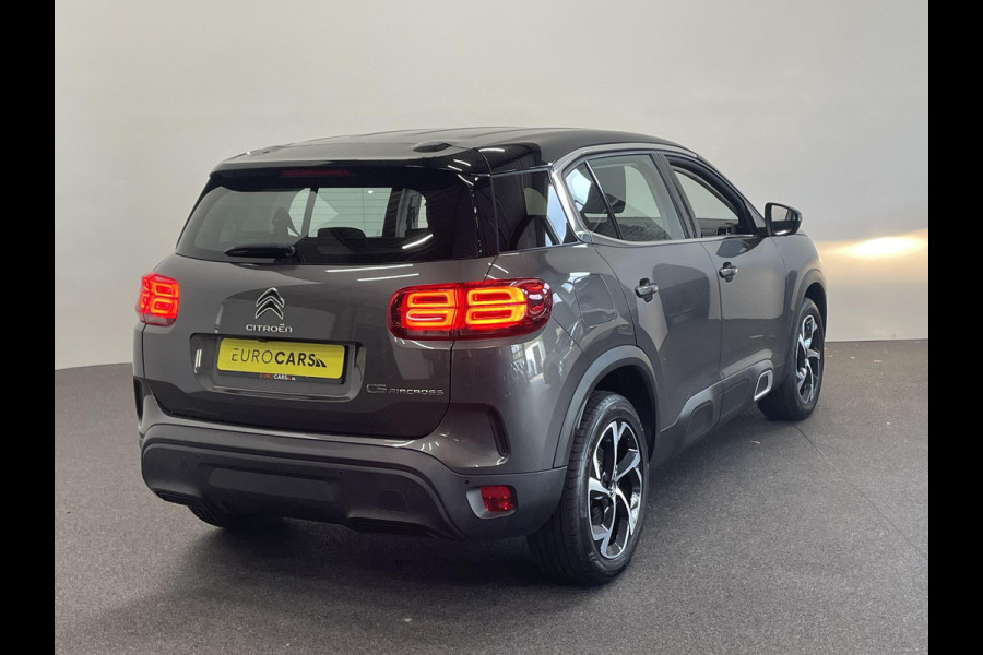 Citroën C5 Aircross 1.2 PureTech 130pk Feel Auto. Navigatie Apple Carplay/ Android Auto Parkeersensoren Cruise Control Climate Control Lichtmetalen velgen Citroën C5 Aircross 1.2 PureTech 130pk Feel Auto. Navigatie Apple Carplay/ Android Auto Parkeersensoren Cruise Control Climate Control Lichtmetalen velgen