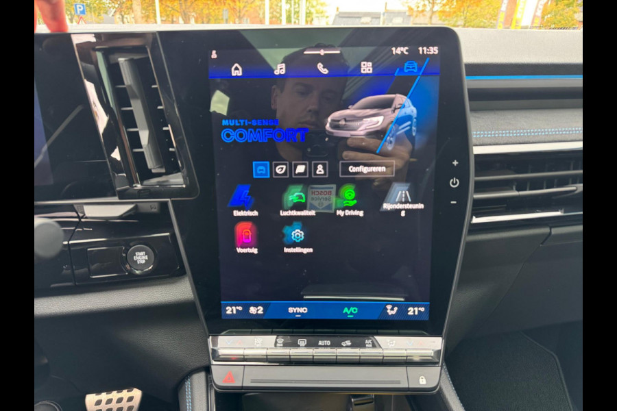 Renault Austral 1.2 E-Tech full hybrid 200 techno esprit Alpine Panoramadak / Zo goed als nieuw!