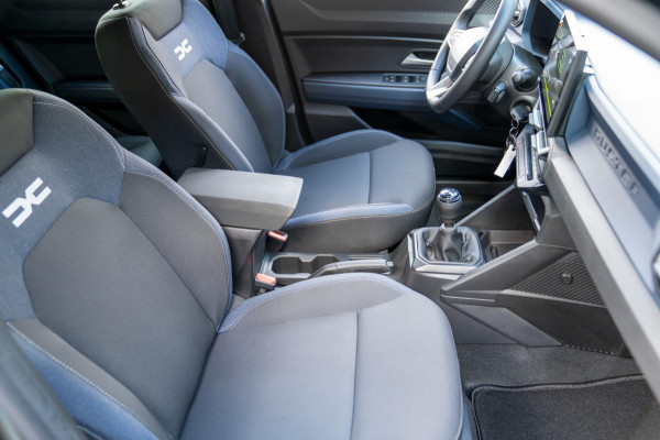 Dacia Duster 1.2 TCe 130 mild hybrid Expression | Prijs rijklaar incl. 12 mnd garantie | Navi Stoelverw Led Camera