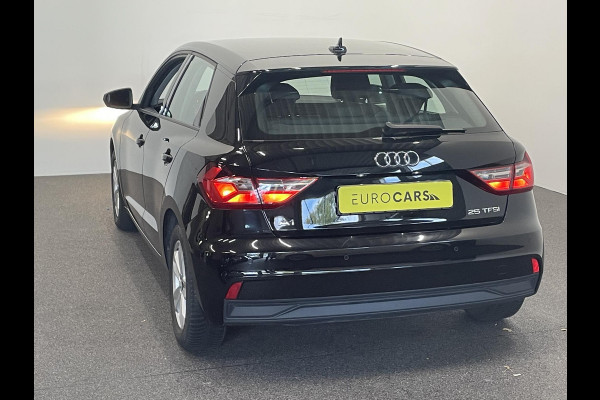 Audi A1 Sportback 1.0 TFSI 95pk AUT NAV Navigatie Apple Carplay/Android Auto Parkeersensoren Cruise Control Virtual Cockpit Climate Control Lichtmetalen velgen Audi A1 Sportback 1.0 TFSI 95pk AUT NAV Navigatie Apple Carplay/Android Auto Parkeersensoren Cruise Control Virtual Cockpit Climate Control Lichtmetalen velgen