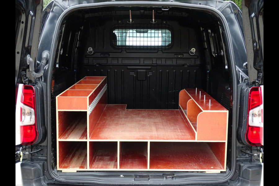 Peugeot Partner 1.5 BlueHDI Premium Euro 6 Peugeot Partner 1.5 BlueHDI Premium Euro 6