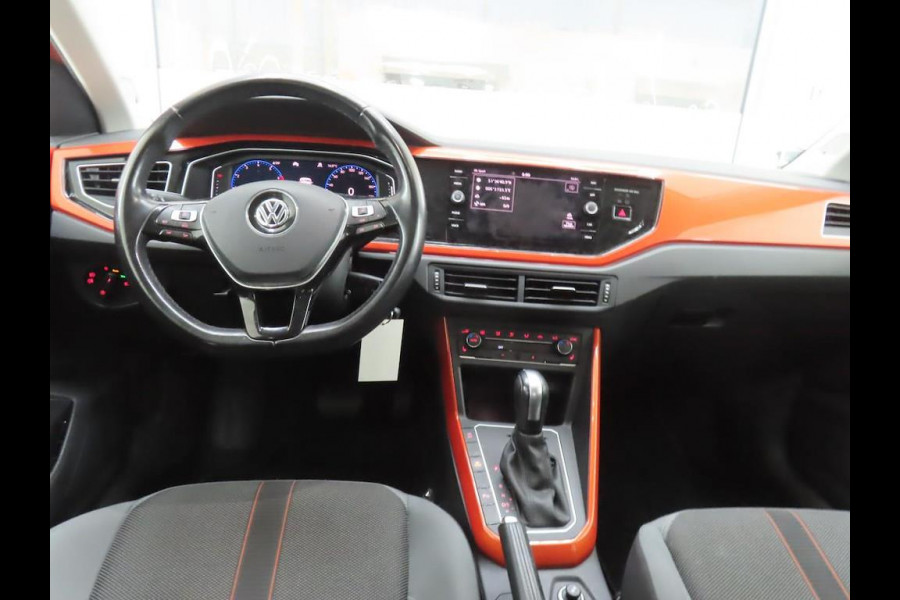 Volkswagen Polo 1.5 TSI Highline Business R - Automaat - Navi - Winterpakket - Trekhaak - Org.NL