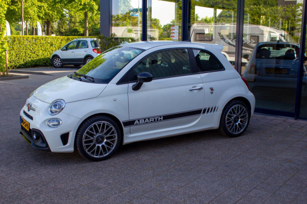Fiat 500 1.4 T-Jet Abarth 595 70th Anniversary | Prijs rijklaar incl. 12 mnd garantie |17"Lmv Navi Carplay Bluetooth DAB