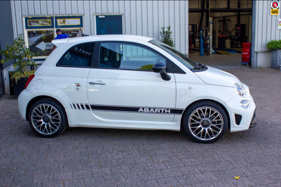 Fiat 500 1.4 T-Jet Abarth 595 70th Anniversary | Prijs rijklaar incl. 12 mnd garantie |17"Lmv Navi Carplay Bluetooth DAB