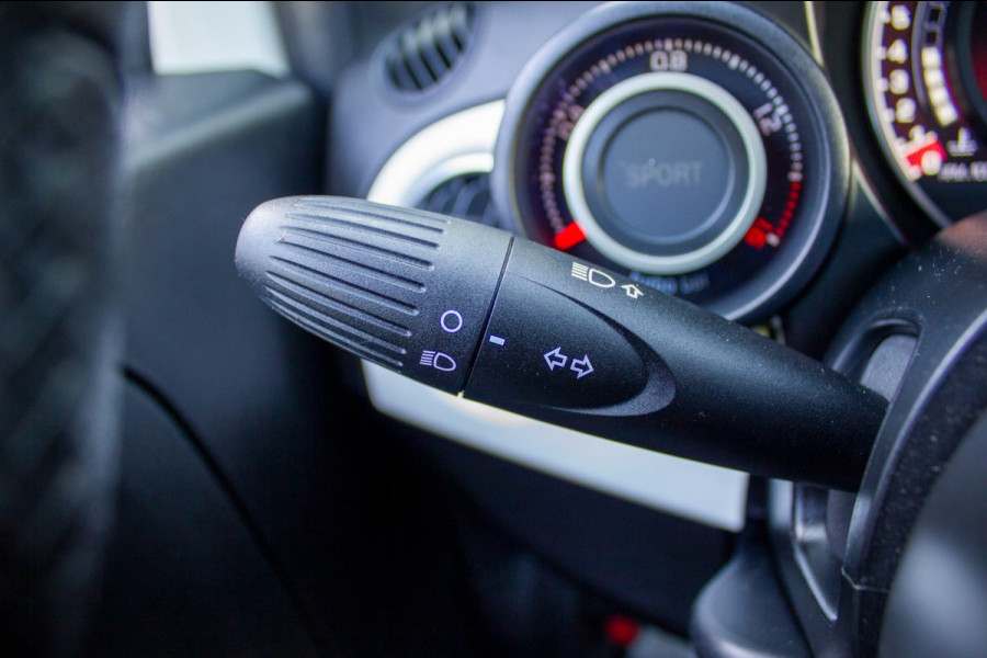 Fiat 500 1.4 T-Jet Abarth 595 70th Anniversary | Prijs rijklaar incl. 12 mnd garantie |17"Lmv Navi Carplay Bluetooth DAB