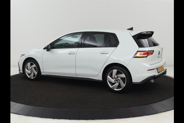 Volkswagen Golf 1.4 eHybrid GTE | Camera | Adaptive cruise | Carplay | Navigatie | Sportstoelen | Full LED | Sfeerverlichting | PHEV Volkswagen Golf 1.4 eHybrid GTE | Camera | Adaptive cruise | Carplay | Navigatie | Sportstoelen | Full LED | Sfeerverlichting | PHEV