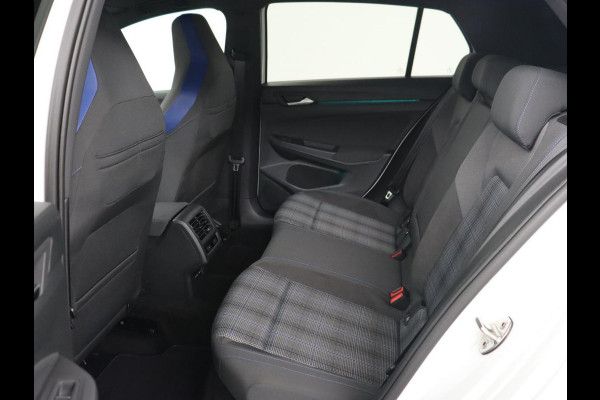 Volkswagen Golf 1.4 eHybrid GTE | Camera | Adaptive cruise | Carplay | Navigatie | Sportstoelen | Full LED | Sfeerverlichting | PHEV Volkswagen Golf 1.4 eHybrid GTE | Camera | Adaptive cruise | Carplay | Navigatie | Sportstoelen | Full LED | Sfeerverlichting | PHEV