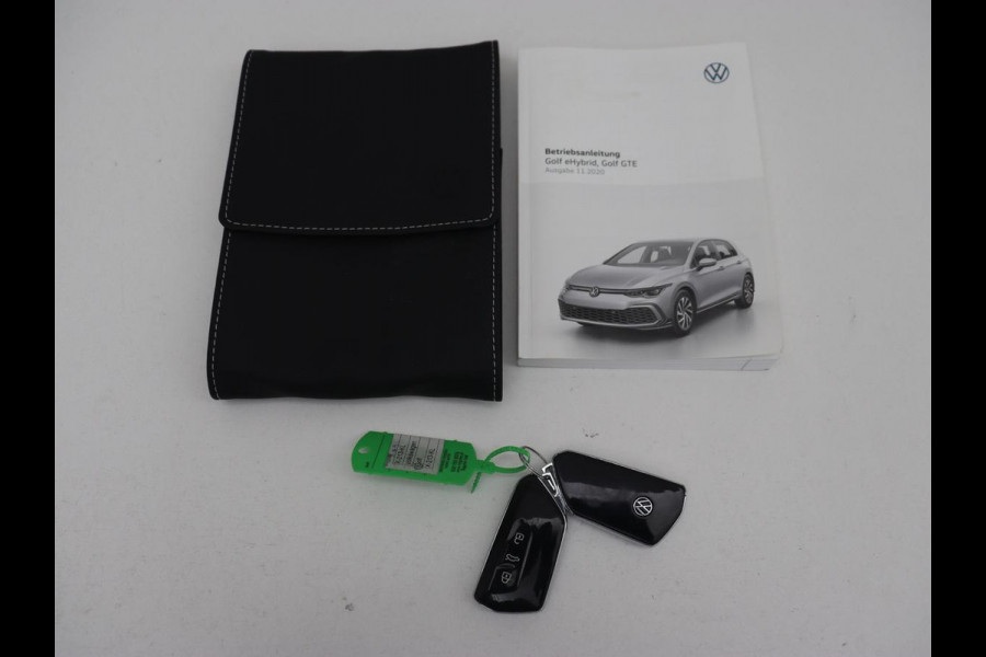 Volkswagen Golf 1.4 eHybrid GTE | Camera | Adaptive cruise | Carplay | Navigatie | Sportstoelen | Full LED | Sfeerverlichting | PHEV Volkswagen Golf 1.4 eHybrid GTE | Camera | Adaptive cruise | Carplay | Navigatie | Sportstoelen | Full LED | Sfeerverlichting | PHEV
