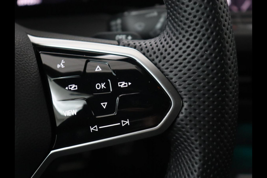 Volkswagen Golf 1.4 eHybrid GTE | Camera | Adaptive cruise | Carplay | Navigatie | Sportstoelen | Full LED | Sfeerverlichting | PHEV Volkswagen Golf 1.4 eHybrid GTE | Camera | Adaptive cruise | Carplay | Navigatie | Sportstoelen | Full LED | Sfeerverlichting | PHEV