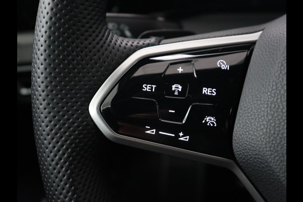 Volkswagen Golf 1.4 eHybrid GTE | Camera | Adaptive cruise | Carplay | Navigatie | Sportstoelen | Full LED | Sfeerverlichting | PHEV Volkswagen Golf 1.4 eHybrid GTE | Camera | Adaptive cruise | Carplay | Navigatie | Sportstoelen | Full LED | Sfeerverlichting | PHEV