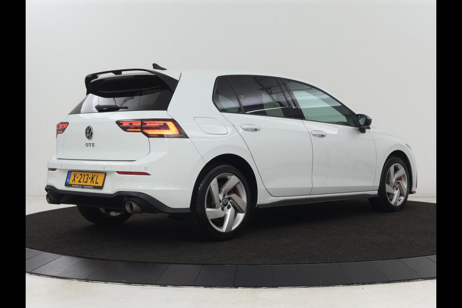 Volkswagen Golf 1.4 eHybrid GTE | Camera | Adaptive cruise | Carplay | Navigatie | Sportstoelen | Full LED | Sfeerverlichting | PHEV Volkswagen Golf 1.4 eHybrid GTE | Camera | Adaptive cruise | Carplay | Navigatie | Sportstoelen | Full LED | Sfeerverlichting | PHEV
