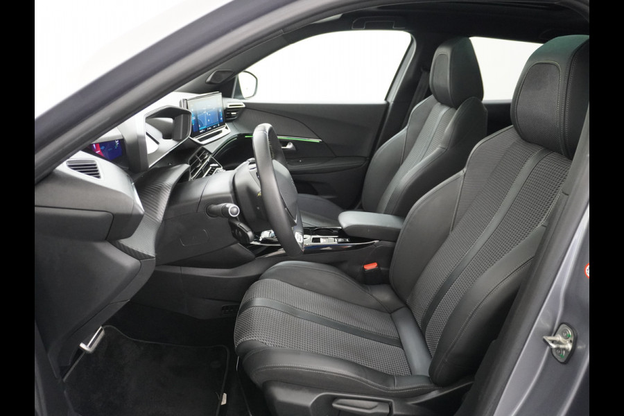 Peugeot e-2008 EV GT Line 50kWh Pano-dak SOH 95% Apple Carplay Android PDC-a+v 360°Camera Navi Ecc Cruise Control Pdc Lmv DAB Privacy Glas Keyless Led Bluetooth € 45.000 nieuw! Peugeot e-2008 EV GT Line 50kWh Pano-dak SOH 95% Apple Carplay Android PDC-a+v 360°Camera Navi Ecc Cruise Control Pdc Lmv DAB Privacy Glas Keyless Led Bluetooth € 45.000 nieuw!