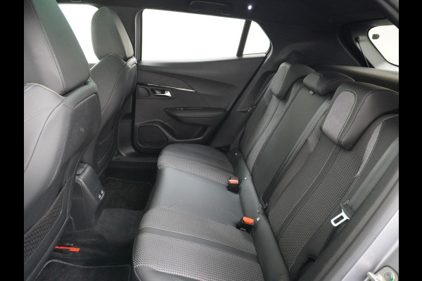 Peugeot e-2008 EV GT Line 50kWh Pano-dak SOH 95% Apple Carplay Android PDC-a+v 360°Camera Navi Ecc Cruise Control Pdc Lmv DAB Privacy Glas Keyless Led Bluetooth € 45.000 nieuw! Peugeot e-2008 EV GT Line 50kWh Pano-dak SOH 95% Apple Carplay Android PDC-a+v 360°Camera Navi Ecc Cruise Control Pdc Lmv DAB Privacy Glas Keyless Led Bluetooth € 45.000 nieuw!