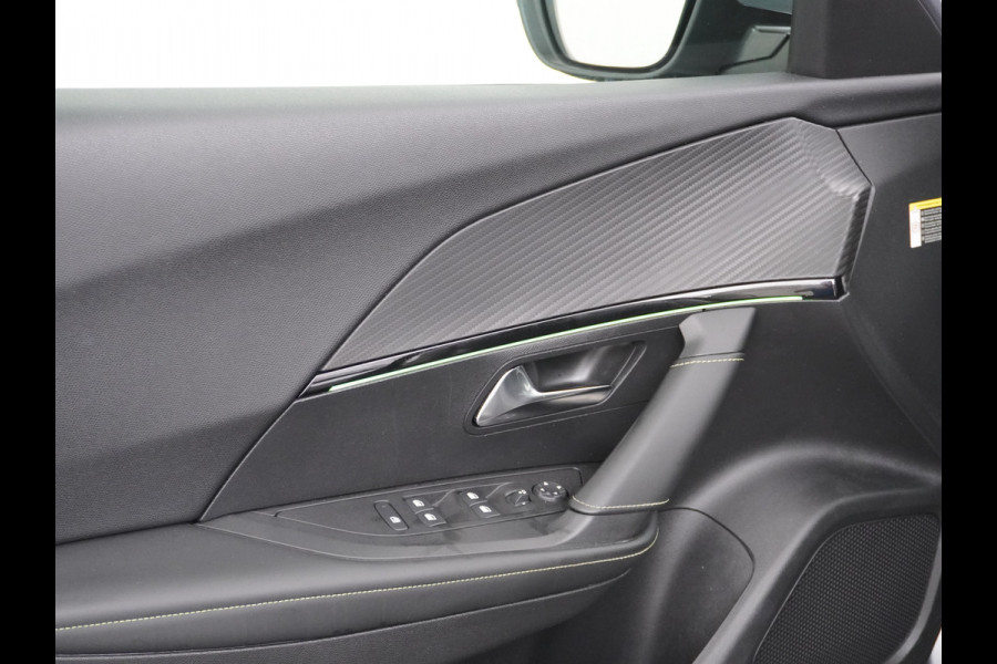 Peugeot e-2008 EV GT Line 50kWh Pano-dak SOH 95% Apple Carplay Android PDC-a+v 360°Camera Navi Ecc Cruise Control Pdc Lmv DAB Privacy Glas Keyless Led Bluetooth € 45.000 nieuw! Peugeot e-2008 EV GT Line 50kWh Pano-dak SOH 95% Apple Carplay Android PDC-a+v 360°Camera Navi Ecc Cruise Control Pdc Lmv DAB Privacy Glas Keyless Led Bluetooth € 45.000 nieuw!