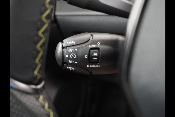 Peugeot e-2008 EV GT Line 50kWh Pano-dak SOH 95% Apple Carplay Android PDC-a+v 360°Camera Navi Ecc Cruise Control Pdc Lmv DAB Privacy Glas Keyless Led Bluetooth € 45.000 nieuw! Peugeot e-2008 EV GT Line 50kWh Pano-dak SOH 95% Apple Carplay Android PDC-a+v 360°Camera Navi Ecc Cruise Control Pdc Lmv DAB Privacy Glas Keyless Led Bluetooth € 45.000 nieuw!