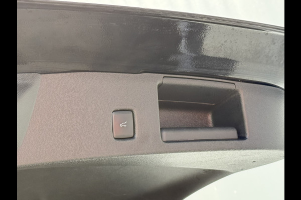 Ford Kuga BWJ 2022 | 2.5 PHEV 225PK Titanium X | CLIMA | NAVI | HALF LEER | CARPLAY | CAMERA | PRIVACY GLASS | PDC