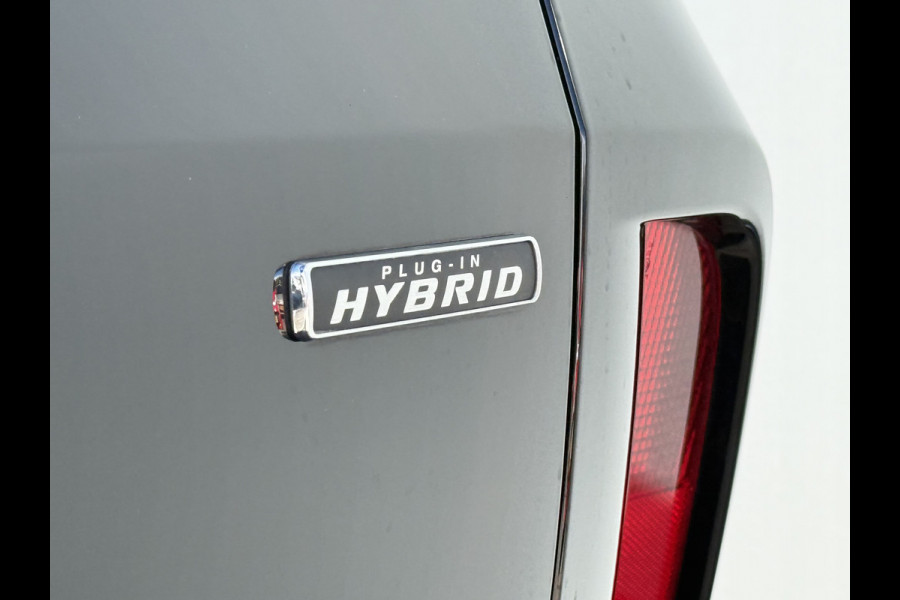 Ford Kuga BWJ 2022 | 2.5 PHEV 225PK Titanium X | CLIMA | NAVI | HALF LEER | CARPLAY | CAMERA | PRIVACY GLASS | PDC