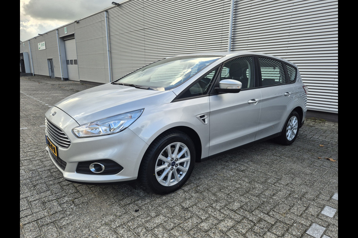 Ford S-Max 1.5i H6 Clima,Stoel/stuur/voorruit verwarming,Adroid,Navigatie,trekhaak,pdc , Ford S-Max 1.5i H6 Clima,Stoel/stuur/voorruit verwarming,Adroid,Navigatie,trekhaak,pdc ,