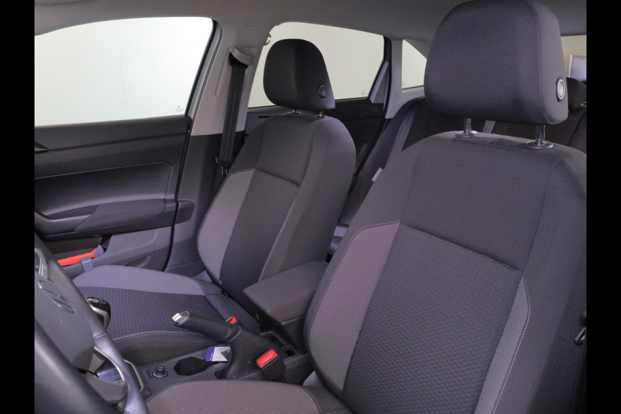 Volkswagen Taigo 1.0 TSI Life 95 pk | Verlengde garantie | Navigatie | Parkeersensoren | Achteruitrijcamera | Stoelverwarming | Keyless |