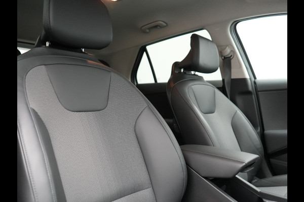 Kia Niro 1.6 GDi DynamicLine Plug In Hybrid 182pk Dealer O.H PHEV | Trekhaak Afneembaar | Adaptive Cruise | Stoelen & Stuur Verwarmd | Apple Carplay | Virtual | Navigatie | Keyless | DAB |