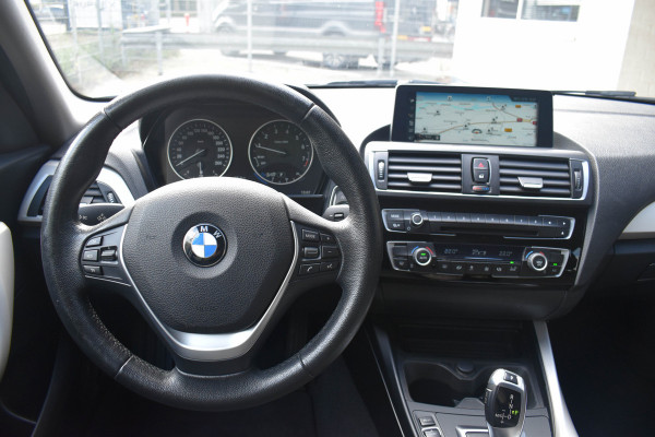 BMW 1-serie 118i Executive | Xenon | Navi. Prof | Aut. | NL AUTO | 17 inch