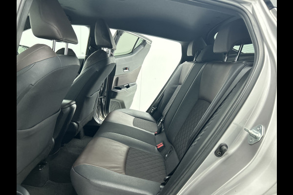 Toyota C-HR 1.8 Hybrid Executive(NL-auto, Goed OndH, Navi, Camera, StoelV, PDC V+A, Parkeerhulp, Cruise Con, Clima Con, Etc) Toyota C-HR 1.8 Hybrid Executive(NL-auto, Goed OndH, Navi, Camera, StoelV, PDC V+A, Parkeerhulp, Cruise Con, Clima Con, Etc)