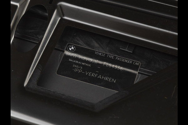 BMW 3 Serie M3 Competition - Individual ''Macao Blue'' - Carbon Brakes - Full Carbon BMW 3 Serie M3 Competition - Individual ''Macao Blue'' - Carbon Brakes - Full Carbon