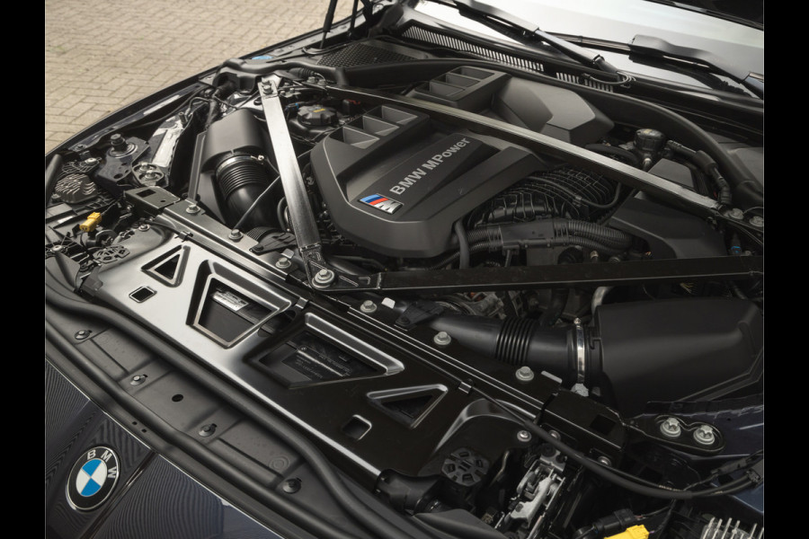 BMW 3 Serie M3 Competition - Individual ''Macao Blue'' - Carbon Brakes - Full Carbon BMW 3 Serie M3 Competition - Individual ''Macao Blue'' - Carbon Brakes - Full Carbon