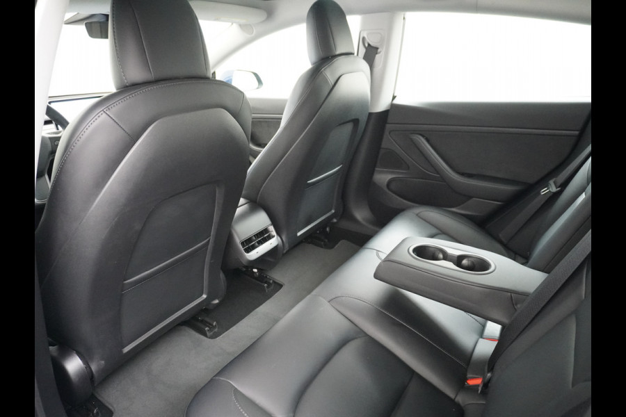 Tesla Model 3 RWD SR+ 60kWh 325PK SOH 88% Lmv  AutoPilot Leder PanoDak Adaptive-Cruise Lmv Camera's Elektr.-Stuur+Stoelen+Spiegels+Geheugen+Ea Navi LED Comfortstoelen ACC DAB Voorverwarmen interieur via App Keyless via Telefoonsleutel One-Pedal-Drive Origineel Nederlandse auto tot 11kw laden thuis! 1.584kg licht! accu garantie 160dkm/29-09-2028 Tesla Model 3 RWD SR+ 60kWh 325PK SOH 88% Lmv  AutoPilot Leder PanoDak Adaptive-Cruise Lmv Camera's Elektr.-Stuur+Stoelen+Spiegels+Geheugen+Ea Navi LED Comfortstoelen ACC DAB Voorverwarmen interieur via App Keyless via Telefoonsleutel One-Pedal-Drive Origineel Nederlandse auto tot 11kw laden thuis! 1.584kg licht! accu garantie 160dkm/29-09-2028