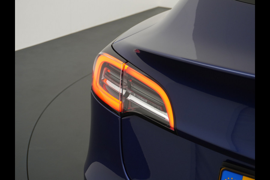 Tesla Model 3 RWD SR+ 60kWh 325PK SOH 88% Lmv  AutoPilot Leder PanoDak Adaptive-Cruise Lmv Camera's Elektr.-Stuur+Stoelen+Spiegels+Geheugen+Ea Navi LED Comfortstoelen ACC DAB Voorverwarmen interieur via App Keyless via Telefoonsleutel One-Pedal-Drive Origineel Nederlandse auto tot 11kw laden thuis! 1.584kg licht! accu garantie 160dkm/29-09-2028 Tesla Model 3 RWD SR+ 60kWh 325PK SOH 88% Lmv  AutoPilot Leder PanoDak Adaptive-Cruise Lmv Camera's Elektr.-Stuur+Stoelen+Spiegels+Geheugen+Ea Navi LED Comfortstoelen ACC DAB Voorverwarmen interieur via App Keyless via Telefoonsleutel One-Pedal-Drive Origineel Nederlandse auto tot 11kw laden thuis! 1.584kg licht! accu garantie 160dkm/29-09-2028