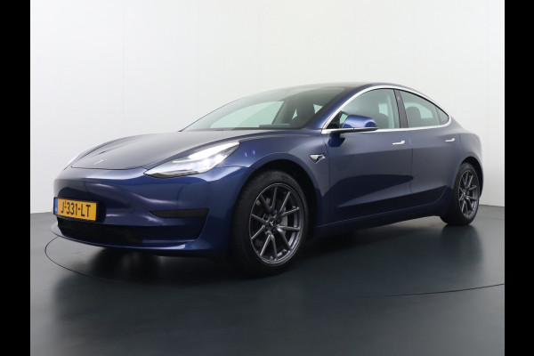 Tesla Model 3 RWD SR+ 60kWh 325PK SOH 88% Lmv  AutoPilot Leder PanoDak Adaptive-Cruise Lmv Camera's Elektr.-Stuur+Stoelen+Spiegels+Geheugen+Ea Navi LED Comfortstoelen ACC DAB Voorverwarmen interieur via App Keyless via Telefoonsleutel One-Pedal-Drive Origineel Nederlandse auto tot 11kw laden thuis! 1.584kg licht! accu garantie 160dkm/29-09-2028 Tesla Model 3 RWD SR+ 60kWh 325PK SOH 88% Lmv  AutoPilot Leder PanoDak Adaptive-Cruise Lmv Camera's Elektr.-Stuur+Stoelen+Spiegels+Geheugen+Ea Navi LED Comfortstoelen ACC DAB Voorverwarmen interieur via App Keyless via Telefoonsleutel One-Pedal-Drive Origineel Nederlandse auto tot 11kw laden thuis! 1.584kg licht! accu garantie 160dkm/29-09-2028