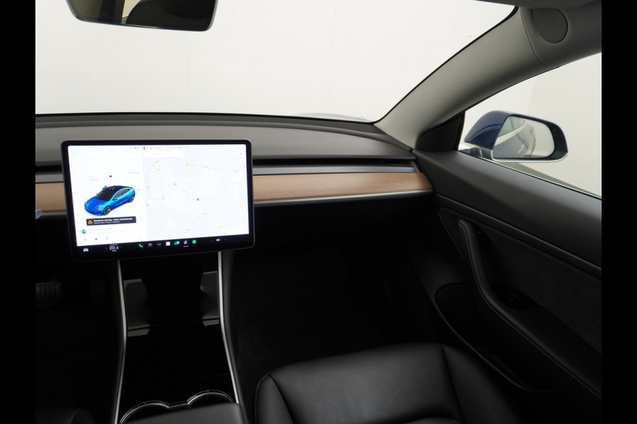 Tesla Model 3 RWD SR+ 60kWh 325PK SOH 88% Lmv  AutoPilot Leder PanoDak Adaptive-Cruise Lmv Camera's Elektr.-Stuur+Stoelen+Spiegels+Geheugen+Ea Navi LED Comfortstoelen ACC DAB Voorverwarmen interieur via App Keyless via Telefoonsleutel One-Pedal-Drive Origineel Nederlandse auto tot 11kw laden thuis! 1.584kg licht! accu garantie 160dkm/29-09-2028 Tesla Model 3 RWD SR+ 60kWh 325PK SOH 88% Lmv  AutoPilot Leder PanoDak Adaptive-Cruise Lmv Camera's Elektr.-Stuur+Stoelen+Spiegels+Geheugen+Ea Navi LED Comfortstoelen ACC DAB Voorverwarmen interieur via App Keyless via Telefoonsleutel One-Pedal-Drive Origineel Nederlandse auto tot 11kw laden thuis! 1.584kg licht! accu garantie 160dkm/29-09-2028