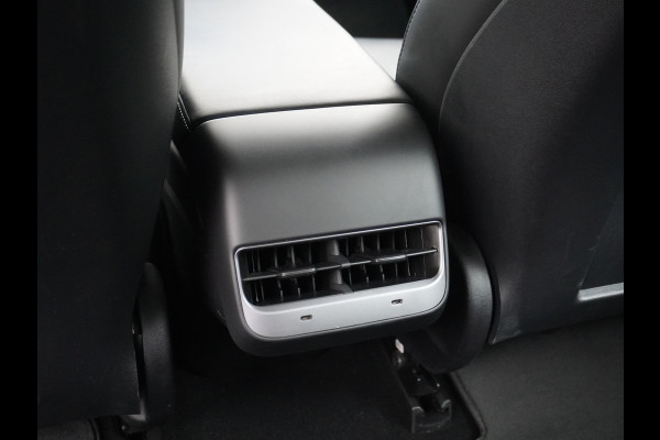 Tesla Model 3 RWD SR+ 60kWh 325PK SOH 88% Lmv  AutoPilot Leder PanoDak Adaptive-Cruise Lmv Camera's Elektr.-Stuur+Stoelen+Spiegels+Geheugen+Ea Navi LED Comfortstoelen ACC DAB Voorverwarmen interieur via App Keyless via Telefoonsleutel One-Pedal-Drive Origineel Nederlandse auto tot 11kw laden thuis! 1.584kg licht! accu garantie 160dkm/29-09-2028 Tesla Model 3 RWD SR+ 60kWh 325PK SOH 88% Lmv  AutoPilot Leder PanoDak Adaptive-Cruise Lmv Camera's Elektr.-Stuur+Stoelen+Spiegels+Geheugen+Ea Navi LED Comfortstoelen ACC DAB Voorverwarmen interieur via App Keyless via Telefoonsleutel One-Pedal-Drive Origineel Nederlandse auto tot 11kw laden thuis! 1.584kg licht! accu garantie 160dkm/29-09-2028