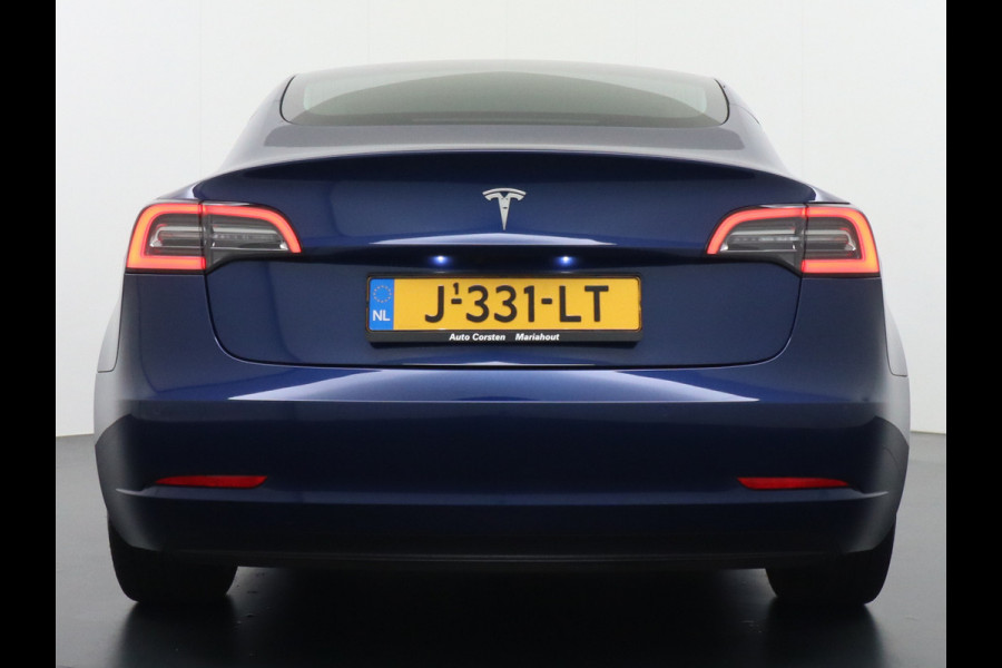 Tesla Model 3 RWD SR+ 60kWh 325PK SOH 88% Lmv  AutoPilot Leder PanoDak Adaptive-Cruise Lmv Camera's Elektr.-Stuur+Stoelen+Spiegels+Geheugen+Ea Navi LED Comfortstoelen ACC DAB Voorverwarmen interieur via App Keyless via Telefoonsleutel One-Pedal-Drive Origineel Nederlandse auto tot 11kw laden thuis! 1.584kg licht! accu garantie 160dkm/29-09-2028 Tesla Model 3 RWD SR+ 60kWh 325PK SOH 88% Lmv  AutoPilot Leder PanoDak Adaptive-Cruise Lmv Camera's Elektr.-Stuur+Stoelen+Spiegels+Geheugen+Ea Navi LED Comfortstoelen ACC DAB Voorverwarmen interieur via App Keyless via Telefoonsleutel One-Pedal-Drive Origineel Nederlandse auto tot 11kw laden thuis! 1.584kg licht! accu garantie 160dkm/29-09-2028
