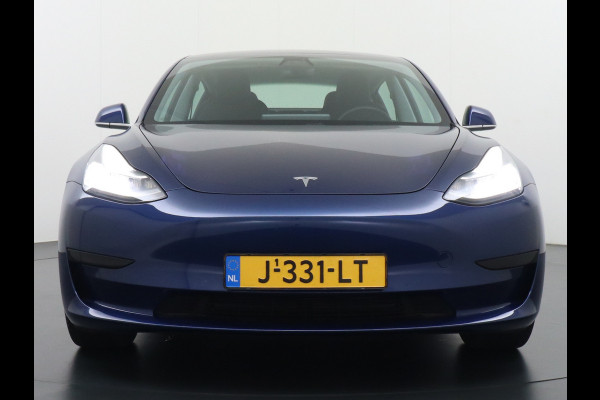 Tesla Model 3 RWD SR+ 60kWh 325PK SOH 88% Lmv  AutoPilot Leder PanoDak Adaptive-Cruise Lmv Camera's Elektr.-Stuur+Stoelen+Spiegels+Geheugen+Ea Navi LED Comfortstoelen ACC DAB Voorverwarmen interieur via App Keyless via Telefoonsleutel One-Pedal-Drive Origineel Nederlandse auto tot 11kw laden thuis! 1.584kg licht! accu garantie 160dkm/29-09-2028 Tesla Model 3 RWD SR+ 60kWh 325PK SOH 88% Lmv  AutoPilot Leder PanoDak Adaptive-Cruise Lmv Camera's Elektr.-Stuur+Stoelen+Spiegels+Geheugen+Ea Navi LED Comfortstoelen ACC DAB Voorverwarmen interieur via App Keyless via Telefoonsleutel One-Pedal-Drive Origineel Nederlandse auto tot 11kw laden thuis! 1.584kg licht! accu garantie 160dkm/29-09-2028
