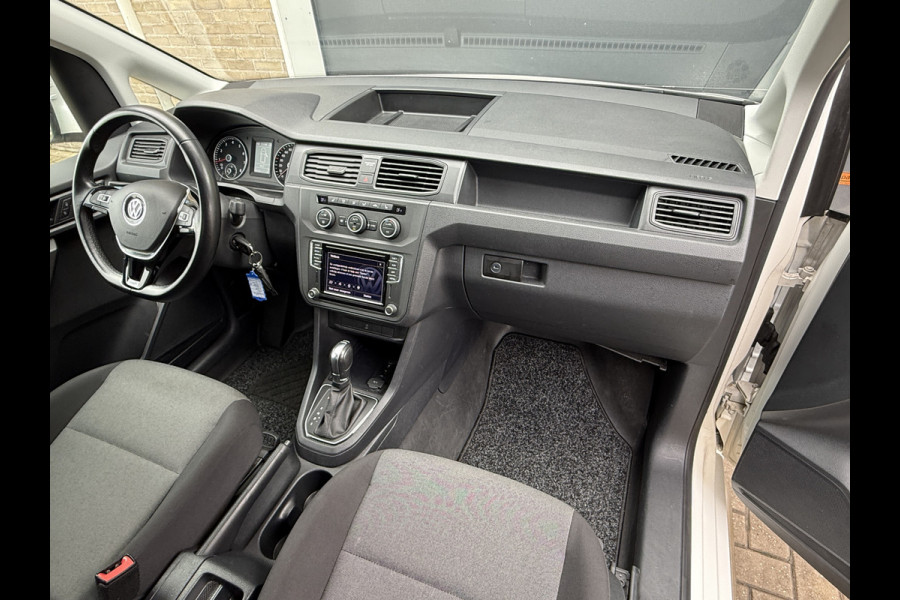 Volkswagen Caddy 1.4 TGI CNG L1H1 EcoFuel Highline Stoelverwarming/CarPlay/trekhaak Volkswagen Caddy 1.4 TGI CNG L1H1 EcoFuel Highline Stoelverwarming/CarPlay/trekhaak