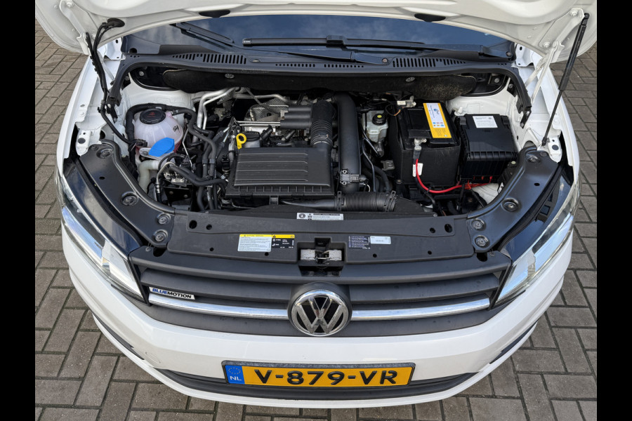 Volkswagen Caddy 1.4 TGI CNG L1H1 EcoFuel Highline Stoelverwarming/CarPlay/trekhaak Volkswagen Caddy 1.4 TGI CNG L1H1 EcoFuel Highline Stoelverwarming/CarPlay/trekhaak