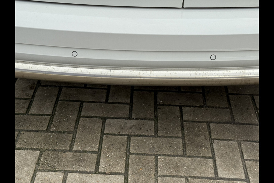 Volkswagen Caddy 1.4 TGI CNG L1H1 EcoFuel Highline Stoelverwarming/CarPlay/trekhaak Volkswagen Caddy 1.4 TGI CNG L1H1 EcoFuel Highline Stoelverwarming/CarPlay/trekhaak