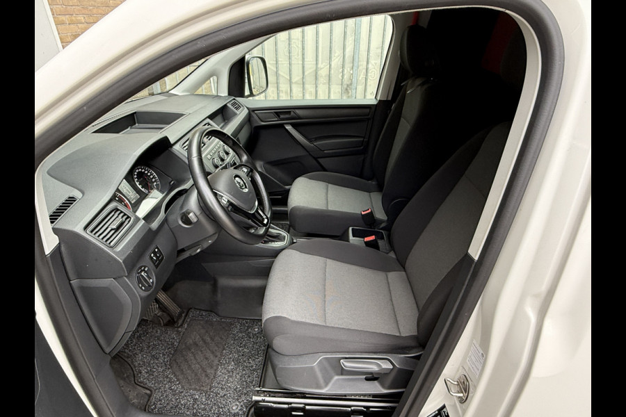 Volkswagen Caddy 1.4 TGI CNG L1H1 EcoFuel Highline Stoelverwarming/CarPlay/trekhaak Volkswagen Caddy 1.4 TGI CNG L1H1 EcoFuel Highline Stoelverwarming/CarPlay/trekhaak