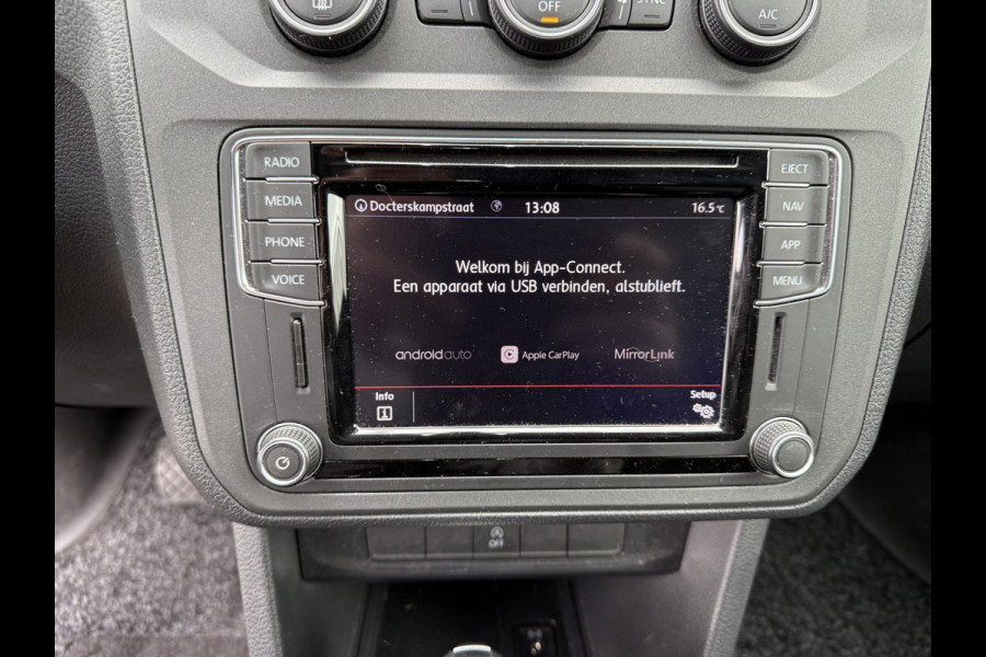 Volkswagen Caddy 1.4 TGI CNG L1H1 EcoFuel Highline Stoelverwarming/CarPlay/trekhaak Volkswagen Caddy 1.4 TGI CNG L1H1 EcoFuel Highline Stoelverwarming/CarPlay/trekhaak