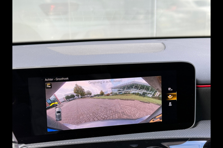 Mercedes-Benz A-Klasse 200 163PK AMG Line Navi|Stoelver|Camera|Lane Assist