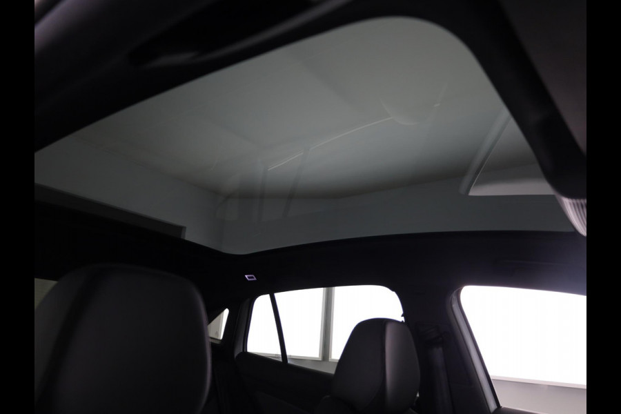 Volkswagen ID.5 Pro Business 77 kWh accu. 210 kW / 286 pk SUV Elek