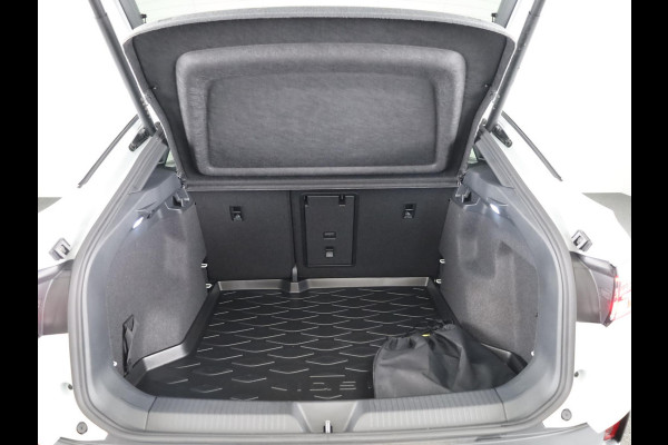 Volkswagen ID.5 Pro Business 77 kWh accu. 210 kW / 286 pk SUV Elek