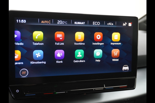 CUPRA Born 204pk 62kWh SOH 94%  Apple Carplay Android Auto Adap.Cruise Navi Ecc Camera ParkAssist Pdc-a+v Business Stuurverwarming Lmv 18" Keyless Privacy Glas Led DAB Origineel Nederlandse Auto € 43.000 nieuw! 3 fase laden 11kwh thuis!