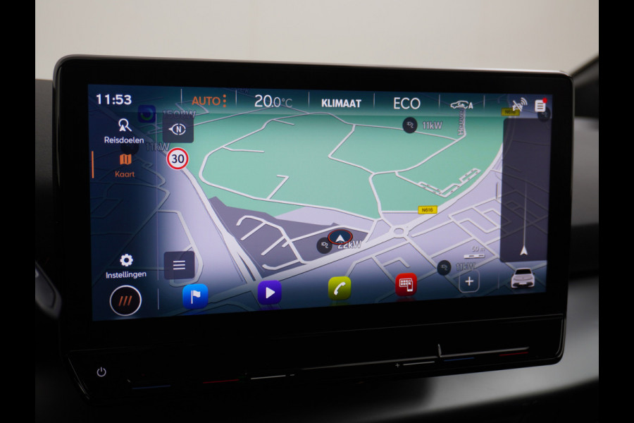 CUPRA Born 204pk 62kWh SOH 94%  Apple Carplay Android Auto Adap.Cruise Navi Ecc Camera ParkAssist Pdc-a+v Business Stuurverwarming Lmv 18" Keyless Privacy Glas Led DAB Origineel Nederlandse Auto € 43.000 nieuw! 3 fase laden 11kwh thuis!