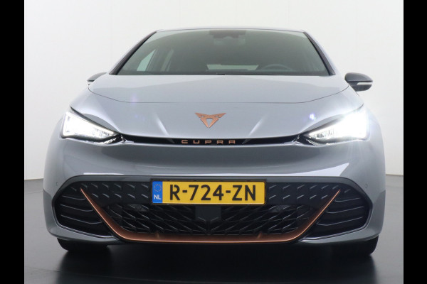 CUPRA Born 204pk 62kWh SOH 94%  Apple Carplay Android Auto Adap.Cruise Navi Ecc Camera ParkAssist Pdc-a+v Business Stuurverwarming Lmv 18" Keyless Privacy Glas Led DAB Origineel Nederlandse Auto € 43.000 nieuw! 3 fase laden 11kwh thuis!