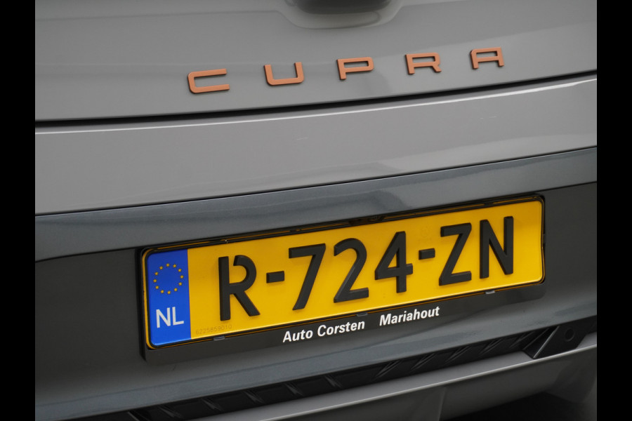 CUPRA Born 204pk 62kWh SOH 94%  Apple Carplay Android Auto Adap.Cruise Navi Ecc Camera ParkAssist Pdc-a+v Business Stuurverwarming Lmv 18" Keyless Privacy Glas Led DAB Origineel Nederlandse Auto € 43.000 nieuw! 3 fase laden 11kwh thuis!