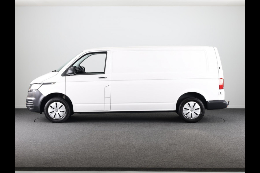 Volkswagen Transporter 2.0 TDI L2H1 28 150 pk | Airco | Trekhaak | Parkeersensoren | Elektr. spiegels (inklapbaar) | Volkswagen Transporter 2.0 TDI L2H1 28 150 pk | Airco | Trekhaak | Parkeersensoren | Elektr. spiegels (inklapbaar) |