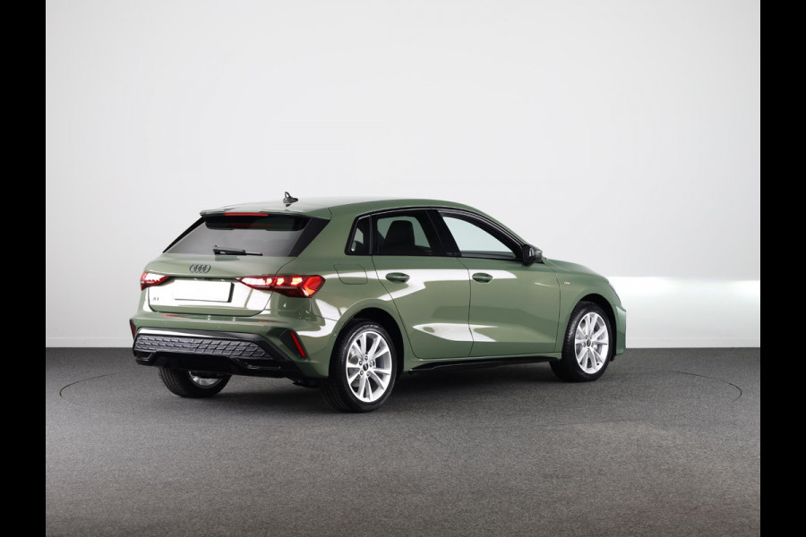 Audi A3 Sportback 40 TFSI e S edition 204pk | Verlengde garantie | Parkeercamera | Adaptieve cruise controle | Optiek pakket zwart Plus | Extra geting glas Audi A3 Sportback 40 TFSI e S edition 204pk | Verlengde garantie | Parkeercamera | Adaptieve cruise controle | Optiek pakket zwart Plus | Extra geting glas